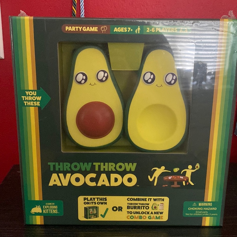 Throw throw avocado card game. Unopened, excellent condition